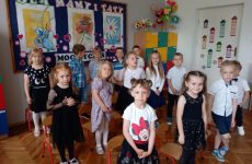 Więcej o: NASZ DZIEŃ MAMY I TATY